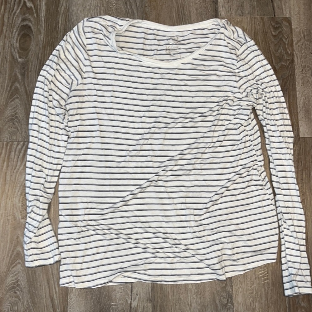 Women’s long sleeve Maurices